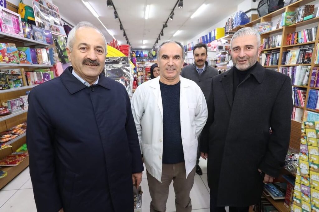 Tüm Teşkilat Esnaf Turuna Çıktı