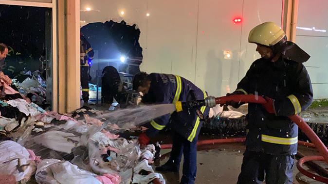 Kumaş Deposunda Korkutan Yangın