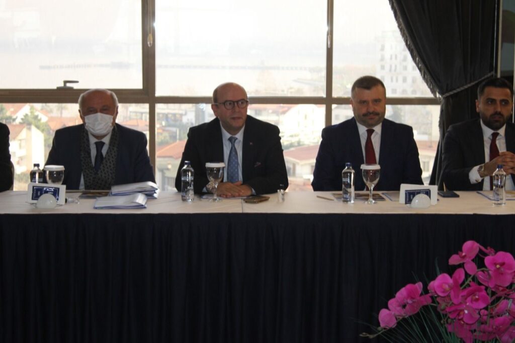 Lastik-İş İlk Toplantıda 9 Maddede Uzlaştı