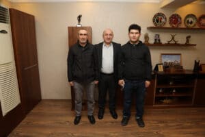 Belediye İşçisi Bulduğu Parayı Başkan Bıyık’a Teslim Etti