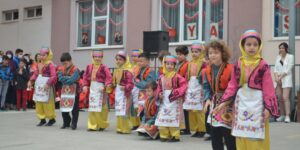 Kroman’da 23 Nisan doyasıya kutlandı