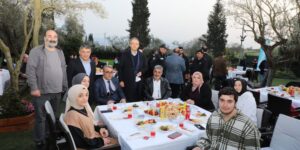 Dilovası’nda engelli birey ve ailelerine iftar verildi