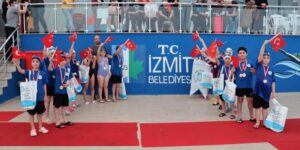 Minikler kıyasıya yarıştı