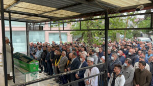 Tuzla’daki ölen işçinin cenazesi, Gebze’de defnedildi