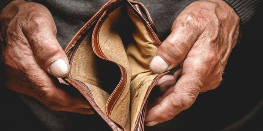 Toplumun yüzde 21’i yoksul, yüzde 63’ü borçlu