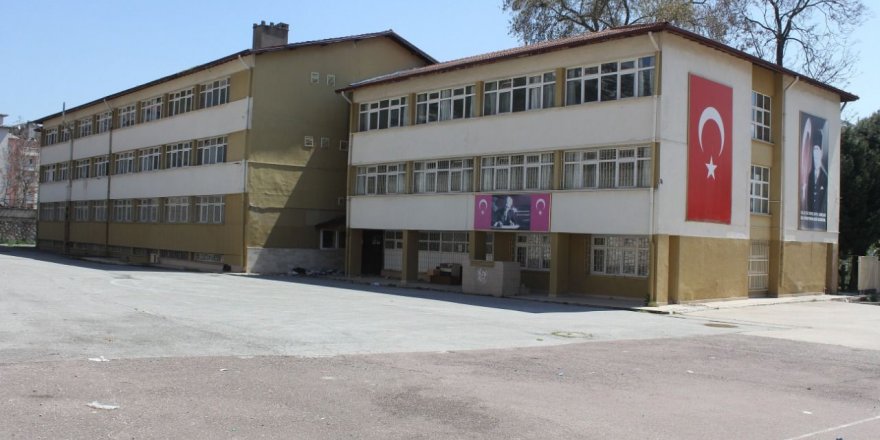 Okulların yıkımı başlıyor