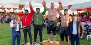 Başaltı boyunda kürsünün tamamı Kocaeli’nin