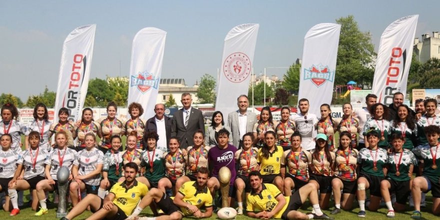 Ragbi heyecanı nefes kesti