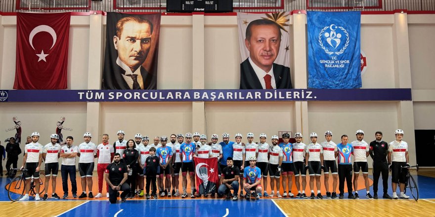 Kocaeli’den yola çıkan 19 bisikletli Samsun’a ulaştı