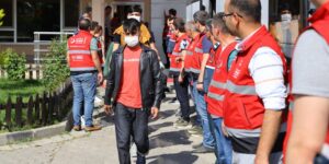 66 düzensiz göçmen sınır dışı edildi