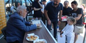 İlber Ortaylı okurlarıyla buluştu