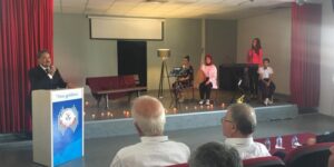 Öğrencilerden şiir ve türkü dinletisi