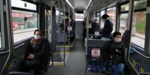 Toplu taşımada maske zorunluluğu kalktı