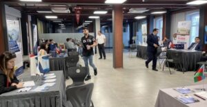 Azerbaycan’daki devlet üniversiteleri, İstanbul’daki eğitim fuarında tanıtıldı