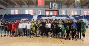 Darıca’da Voleybol Cup şöleni yaşandı