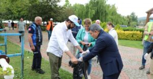 Dilovası’nda Marmara Denizi Için Sahil Temizliği