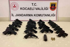Gebze’de 23 ruhsatsız tabanca ele geçirildi