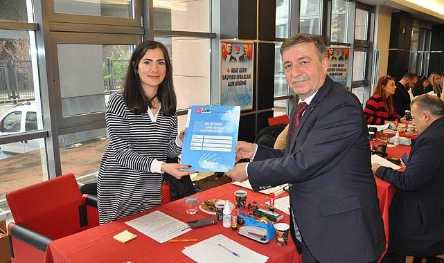 CHP’li Recep Dursun milletvekili aday adaylığı başvurusu yaptı