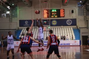 Kocaeli BŞB Kağıtspor: 74 TED Ankara Kolejliler: 84 – Kocaeli Spor